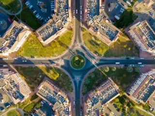 100,000+ working professionals