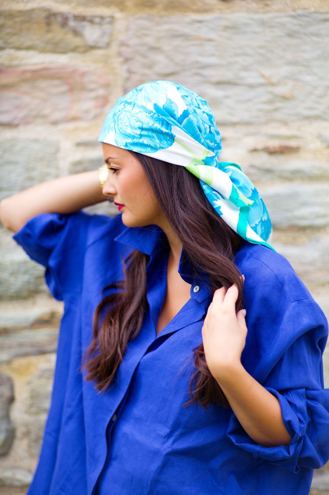 How to tie a Head Scarf. Part One - Peony Lim