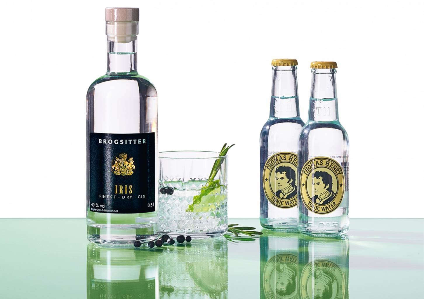 Präsent "Gin Tonic" Dry Iris Gin & Th.Henry Tonic Water im schwarzen Geschenkkarton Präsente