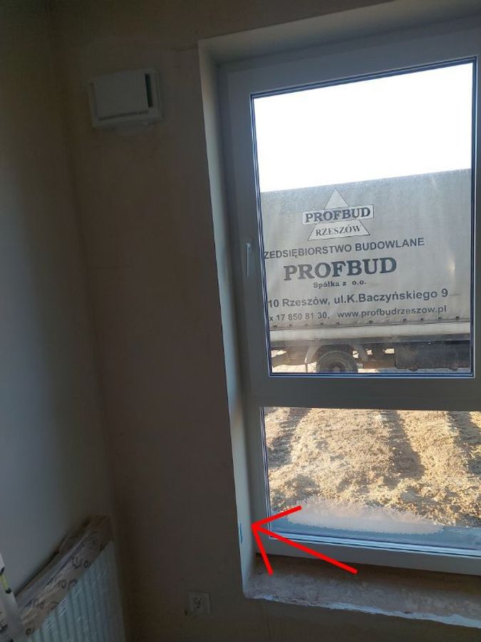 Zdjęcie usterki z inwestycja Cztery Kąty Potockiego, Podkarpackie - deweloper Deweloper APKLAN