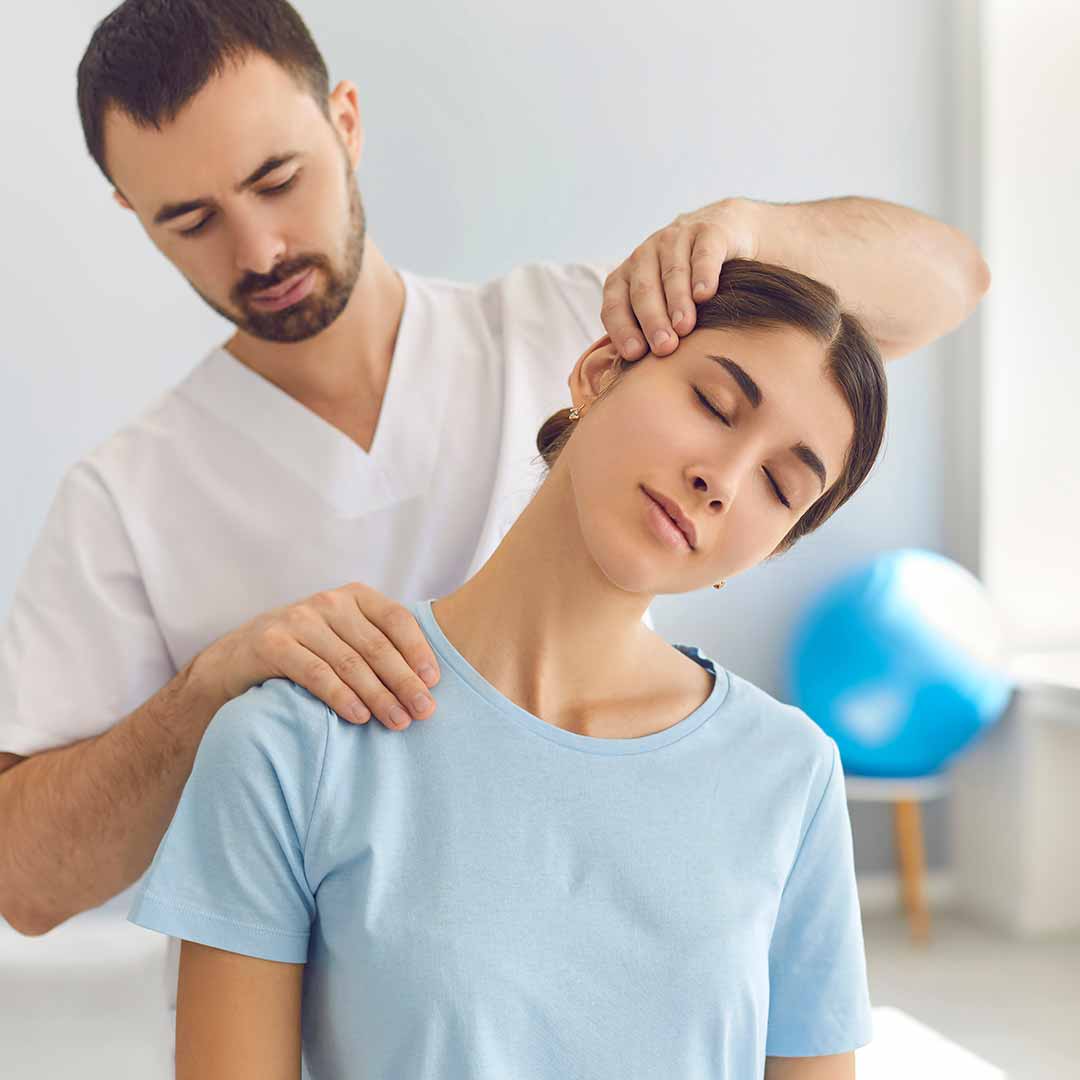 What Can I Expect During My First Visit to a Chiropractor?