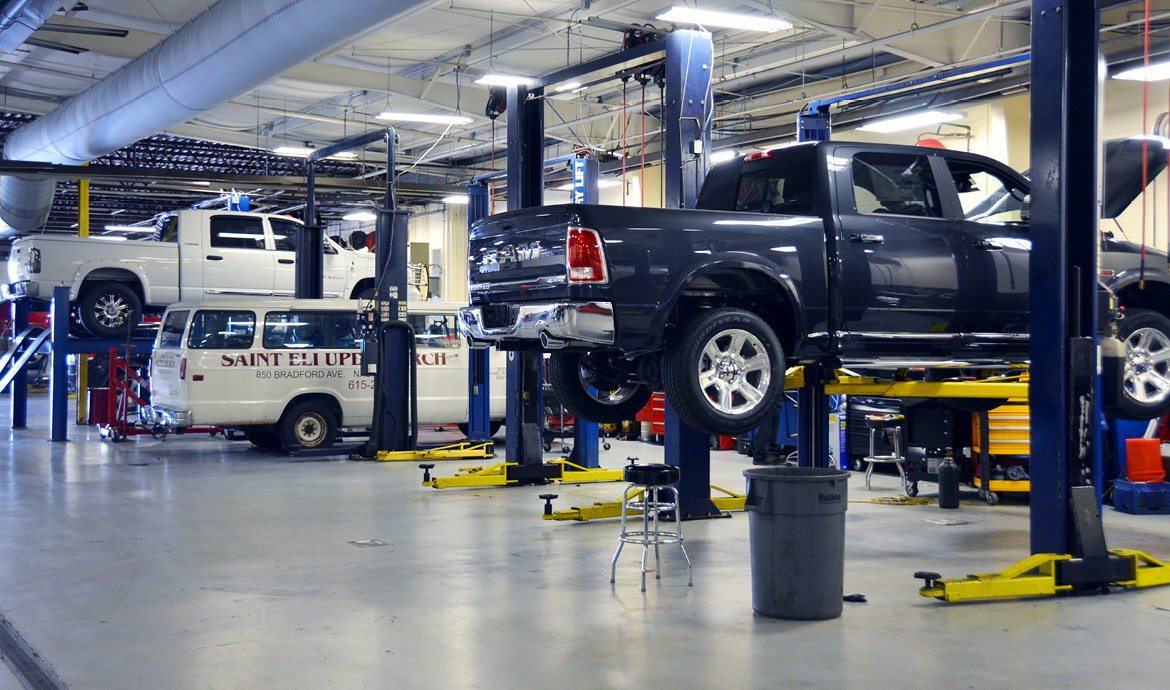 Vehicles being serviced in Franklin Chrysler Dodge Jeep Ram Service center