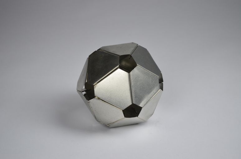 2015FA.Metal1.Icosahedron.Bayer_Philip_o.JPG