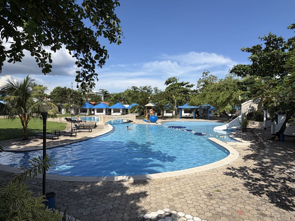 Cebu Blue Ocean Academy_pool