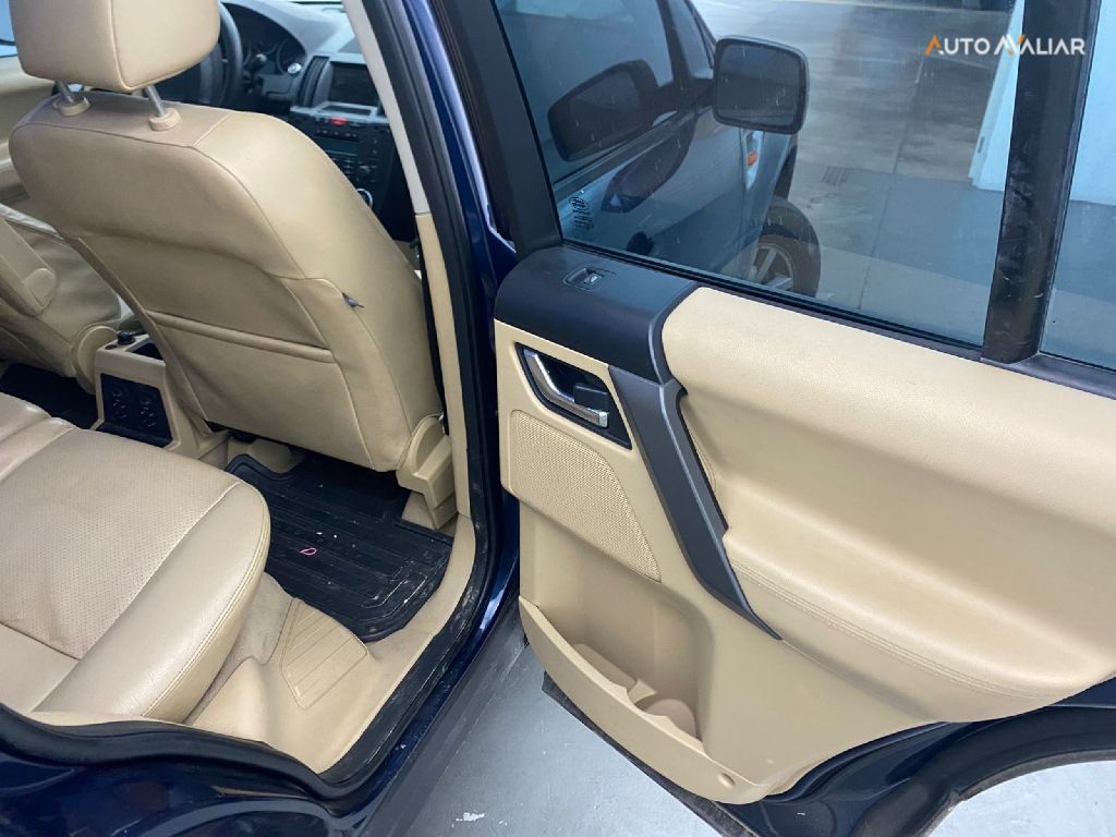 LAND ROVER FREELANDER 3.2 SE 6 CILINDROS 24V GASOLINA 4P AUTOMATICO