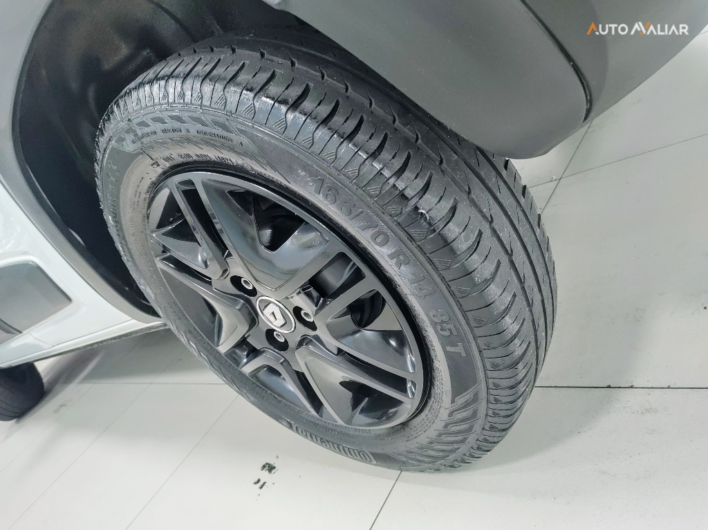 RENAULT KWID 1.0 12V SCE FLEX OUTSIDER MANUAL