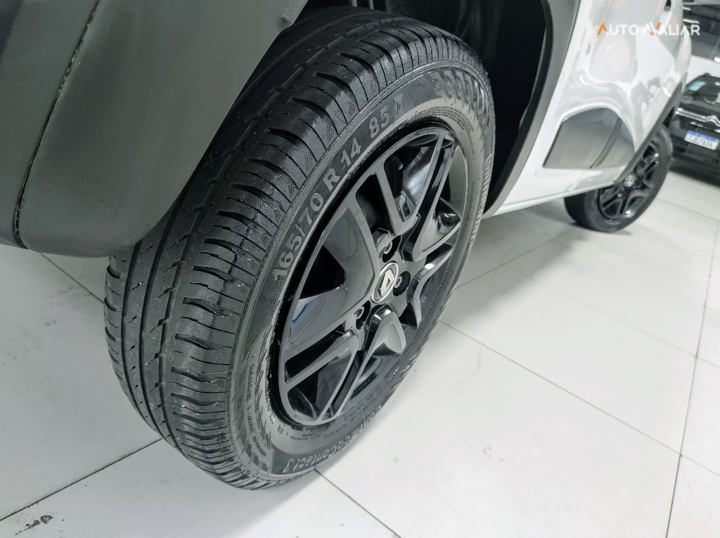 RENAULT KWID 1.0 12V SCE FLEX OUTSIDER MANUAL