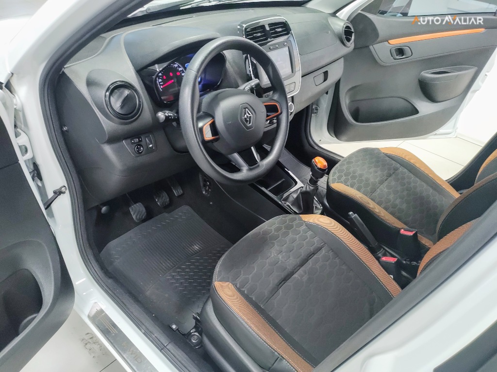 RENAULT KWID 1.0 12V SCE FLEX OUTSIDER MANUAL