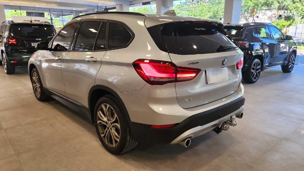 BMW X1 2.0 16V TURBO ACTIVEFLEX SDRIVE20I 4P AUTOMATICO