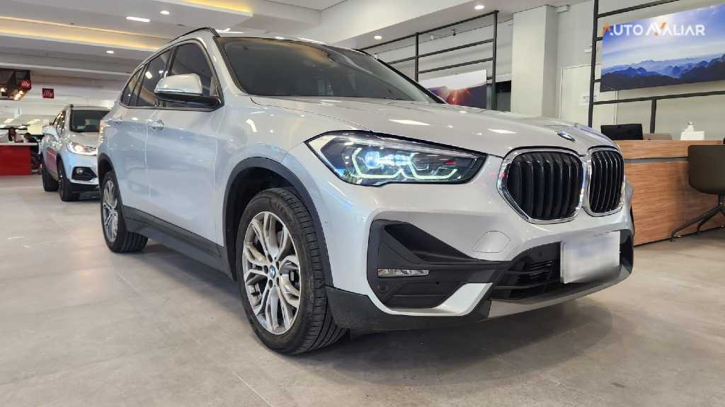 BMW X1 2.0 16V TURBO ACTIVEFLEX SDRIVE20I 4P AUTOMATICO
