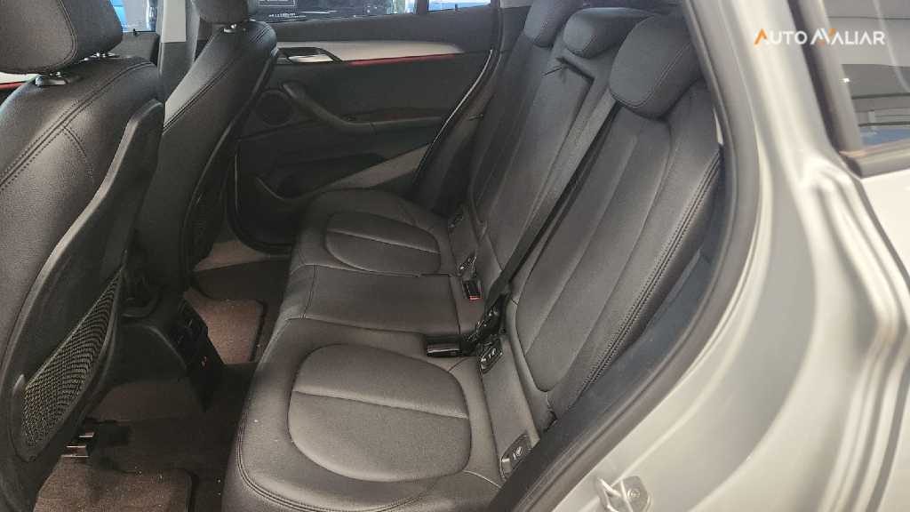 BMW X1 2.0 16V TURBO ACTIVEFLEX SDRIVE20I 4P AUTOMATICO