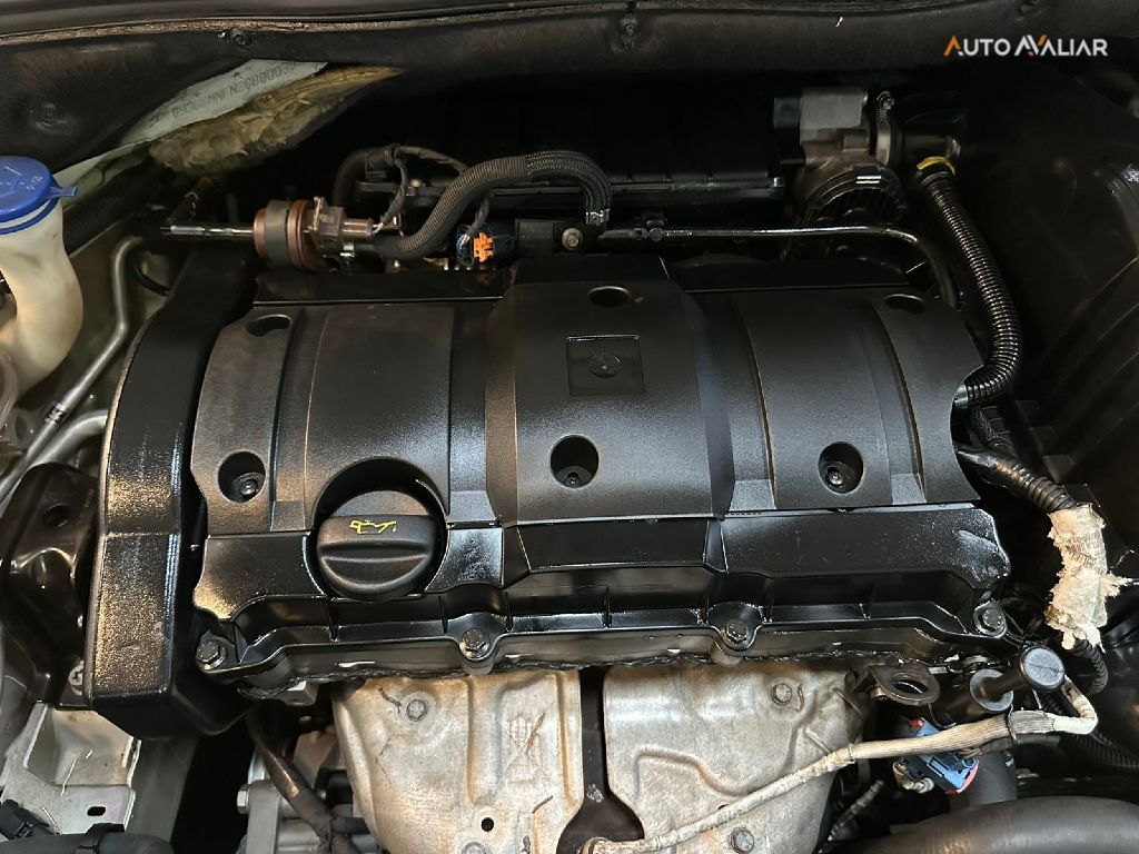 PEUGEOT 2008 1.6 16V FLEX GRIFFE 4P AUTOMATICO