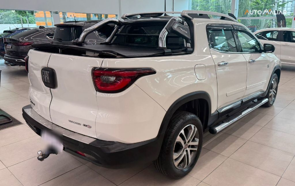 FIAT TORO 2.0 16V TURBO DIESEL VOLCANO 4WD AT9