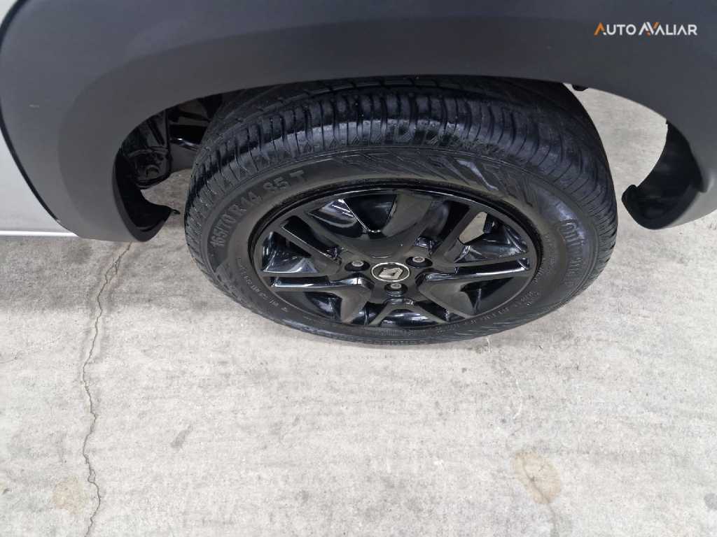 RENAULT KWID 1.0 12V SCE FLEX OUTSIDER MANUAL