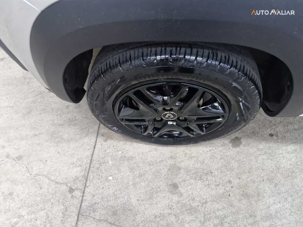 RENAULT KWID 1.0 12V SCE FLEX OUTSIDER MANUAL