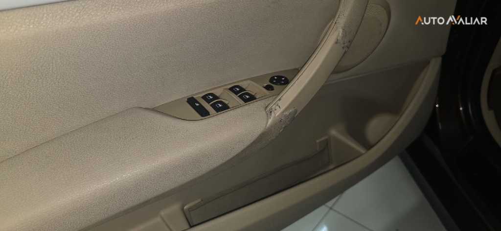 BMW X1 2.0 16V GASOLINA SDRIVE18I 4P AUTOMATICO