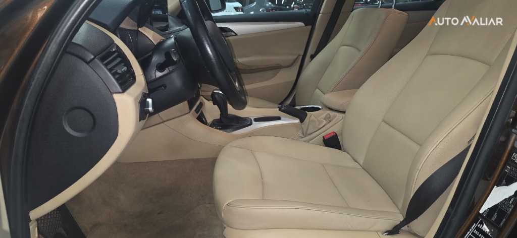 BMW X1 2.0 16V GASOLINA SDRIVE18I 4P AUTOMATICO