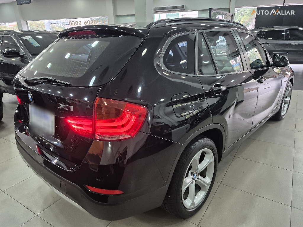 BMW X1 2.0 16V TURBO ACTIVEFLEX SDRIVE20I 4P AUTOMATICO