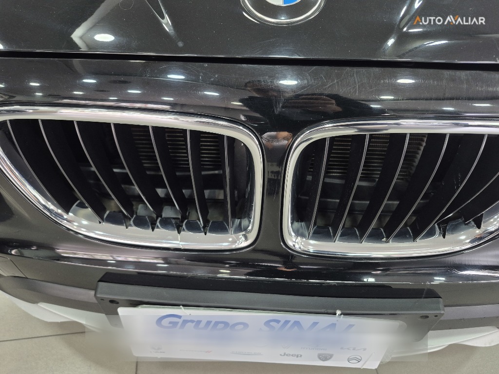 BMW X1 2.0 16V TURBO ACTIVEFLEX SDRIVE20I 4P AUTOMATICO