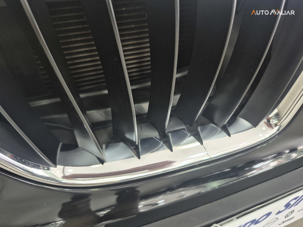 BMW X1 2.0 16V TURBO ACTIVEFLEX SDRIVE20I 4P AUTOMATICO