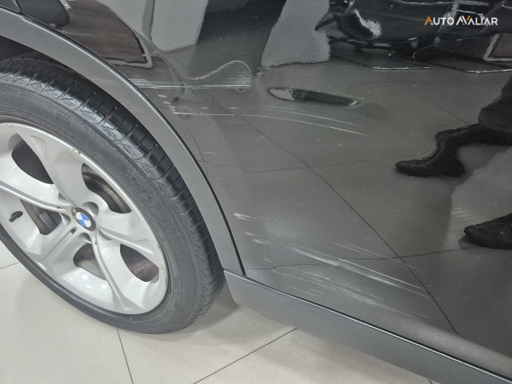 BMW X1 2.0 16V TURBO ACTIVEFLEX SDRIVE20I 4P AUTOMATICO