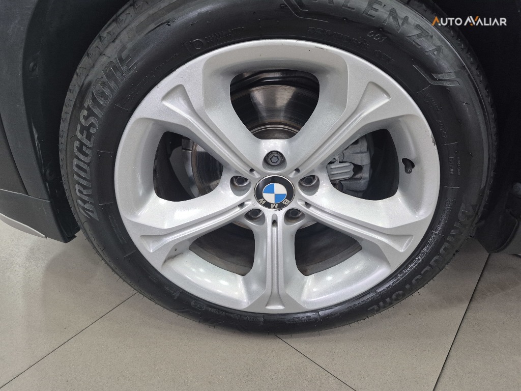 BMW X1 2.0 16V TURBO ACTIVEFLEX SDRIVE20I 4P AUTOMATICO