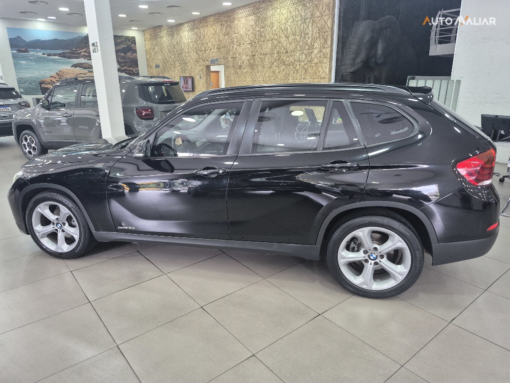 BMW X1 2.0 16V TURBO ACTIVEFLEX SDRIVE20I 4P AUTOMATICO