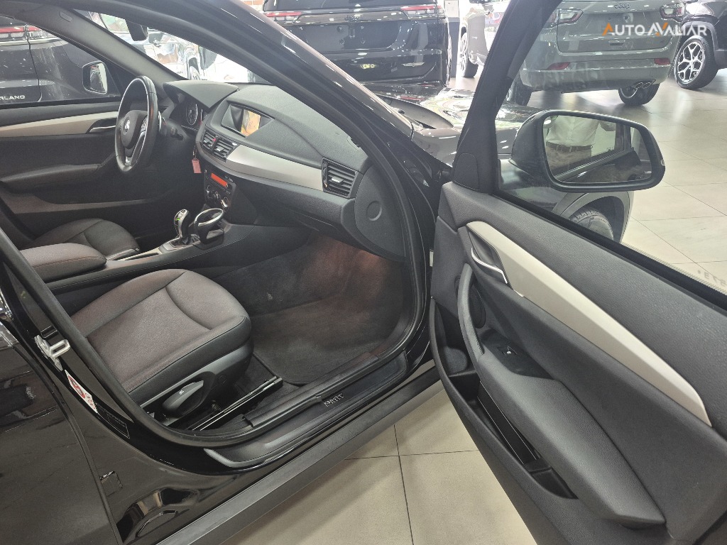 BMW X1 2.0 16V TURBO ACTIVEFLEX SDRIVE20I 4P AUTOMATICO