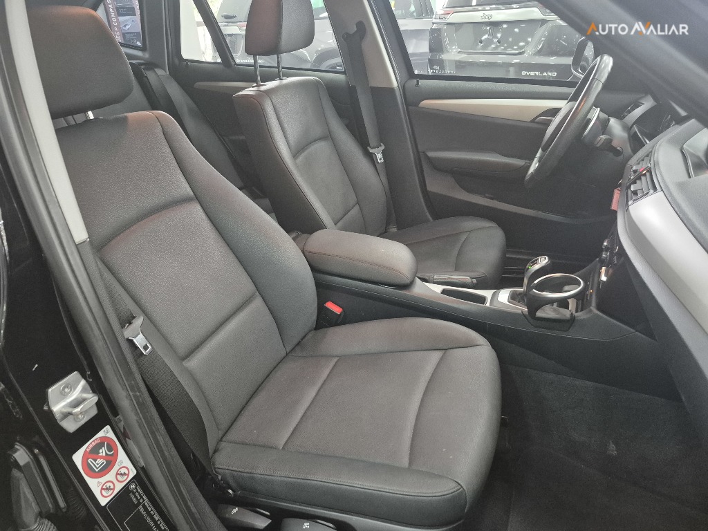 BMW X1 2.0 16V TURBO ACTIVEFLEX SDRIVE20I 4P AUTOMATICO