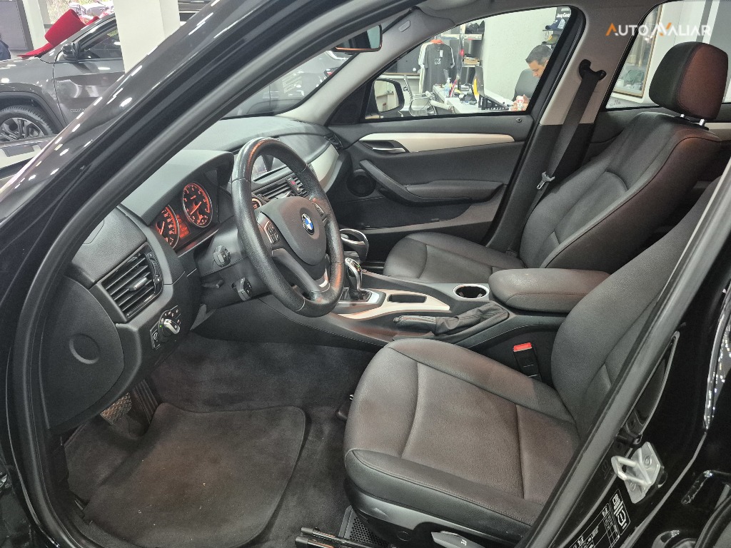 BMW X1 2.0 16V TURBO ACTIVEFLEX SDRIVE20I 4P AUTOMATICO