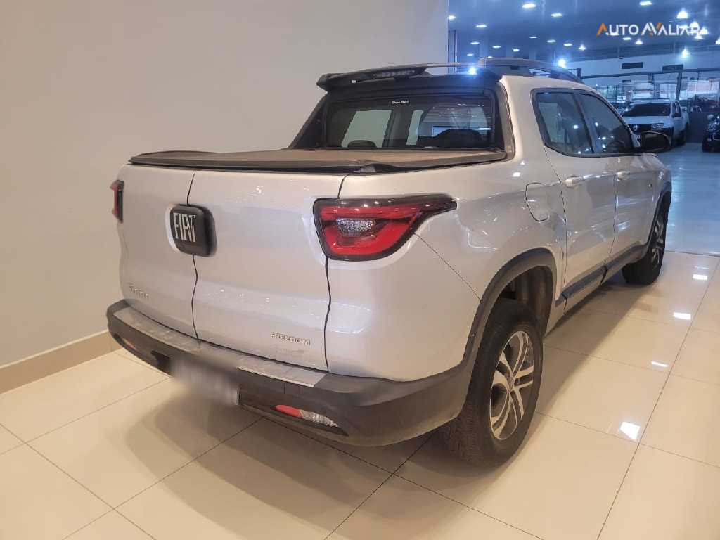 FIAT TORO 2.0 16V TURBO DIESEL FREEDOM MANUAL