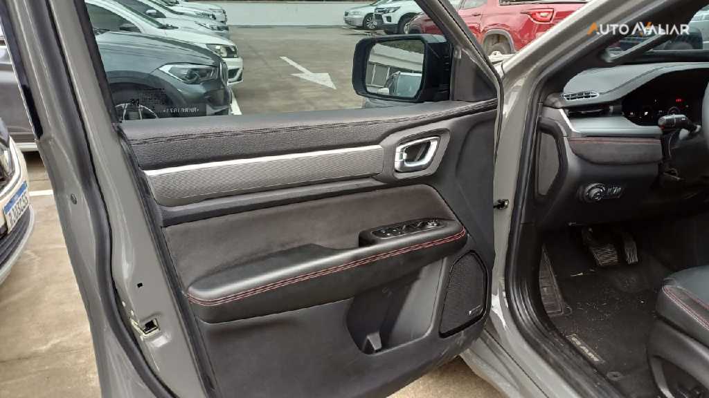 RAM RAMPAGE 2.0 HURRICANE 4 TURBO GASOLINA R/T 4X4 AUTOM&Aacute;TICO