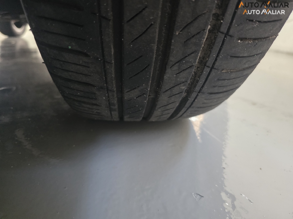 HONDA CITY 1.5 I-VTEC FLEX HATCH EX CVT