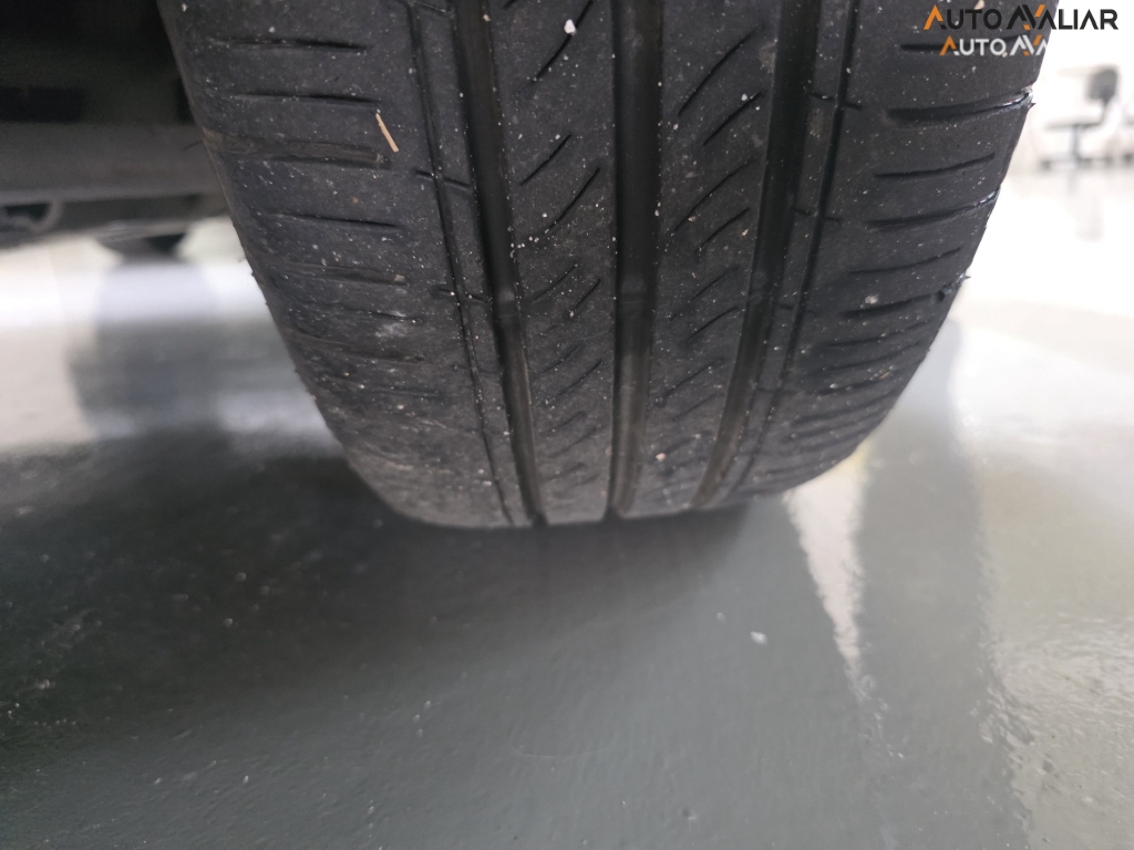 HONDA CITY 1.5 I-VTEC FLEX HATCH EX CVT