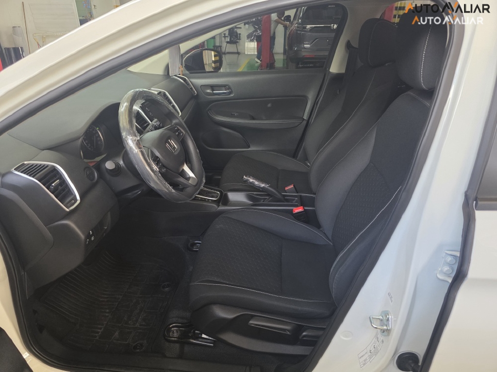 HONDA CITY 1.5 I-VTEC FLEX HATCH EX CVT