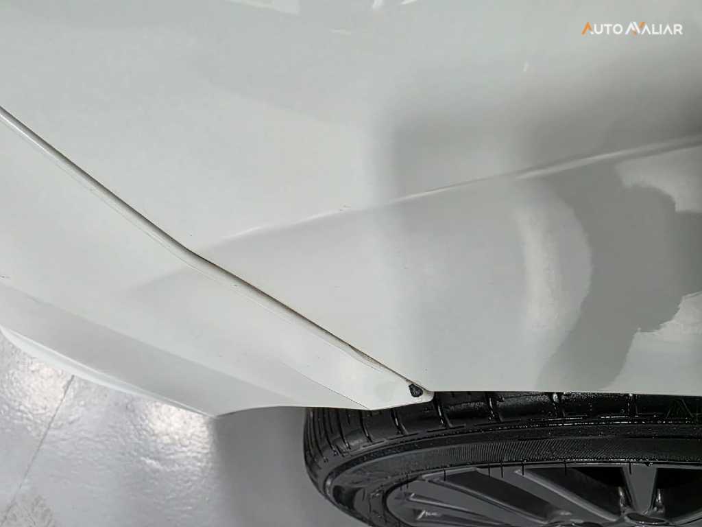 HONDA CITY 1.5 I-VTEC FLEX HATCH EX CVT