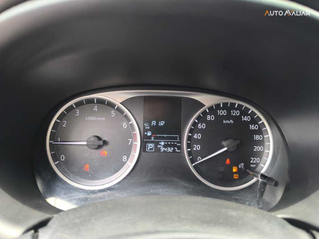 NISSAN KICKS 1.6 16V FLEXSTART SENSE XTRONIC