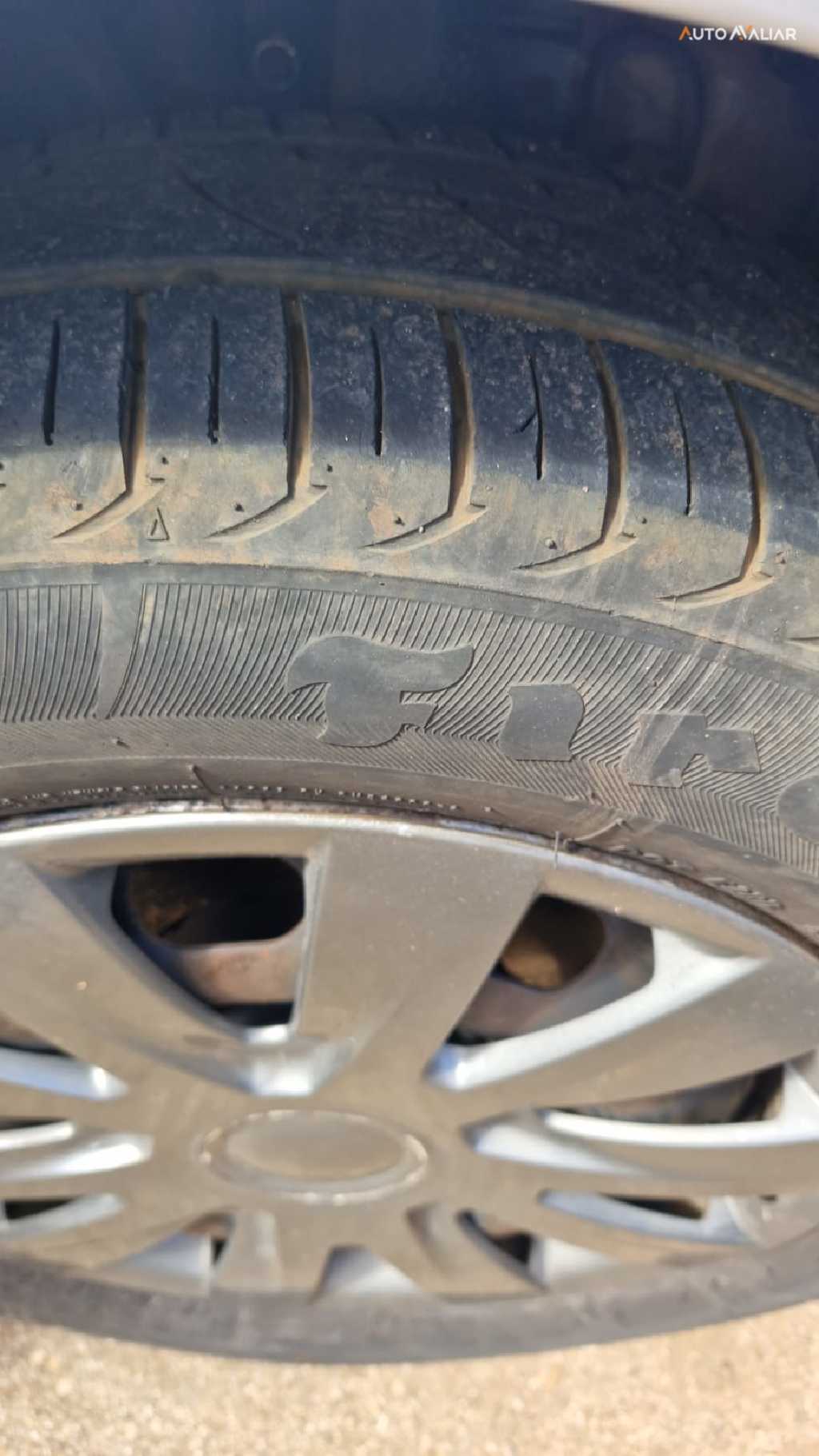 VOLKSWAGEN FOX 1.0 MI 8V FLEX 4P MANUAL