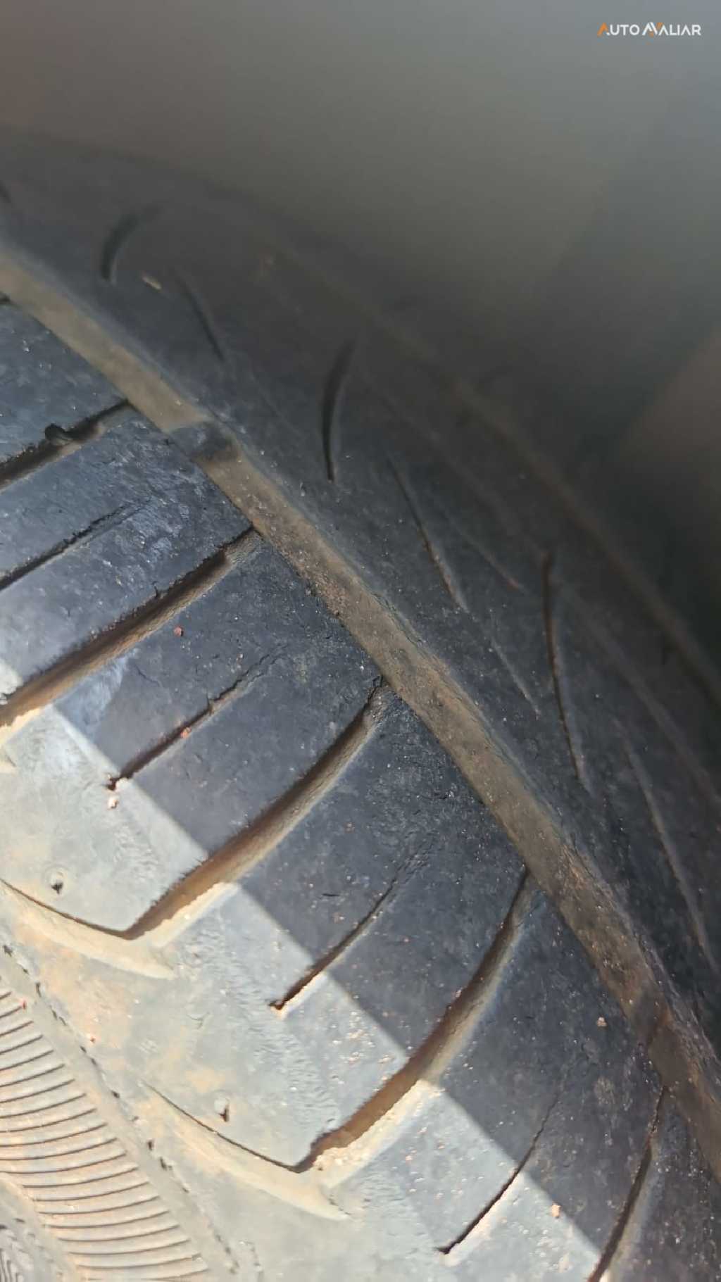 VOLKSWAGEN FOX 1.0 MI 8V FLEX 4P MANUAL