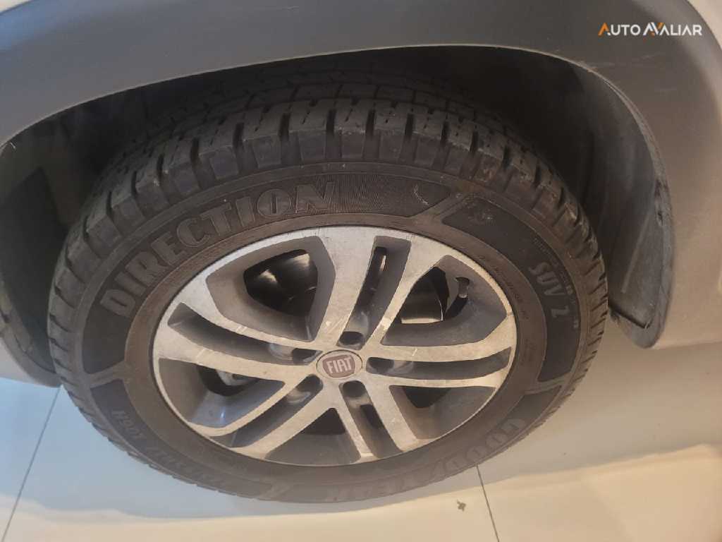 FIAT TORO 2.0 16V TURBO DIESEL FREEDOM MANUAL