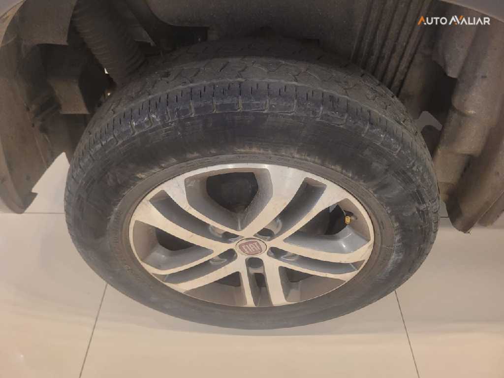 FIAT TORO 2.0 16V TURBO DIESEL FREEDOM MANUAL