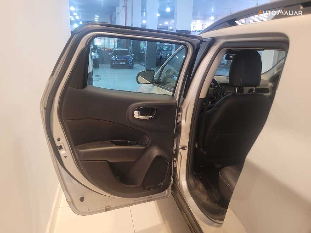 FIAT TORO 2.0 16V TURBO DIESEL FREEDOM MANUAL