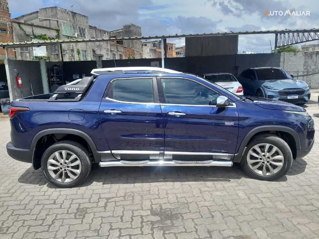 FIAT TORO 2.0 16V TURBO DIESEL RANCH 4WD AT9