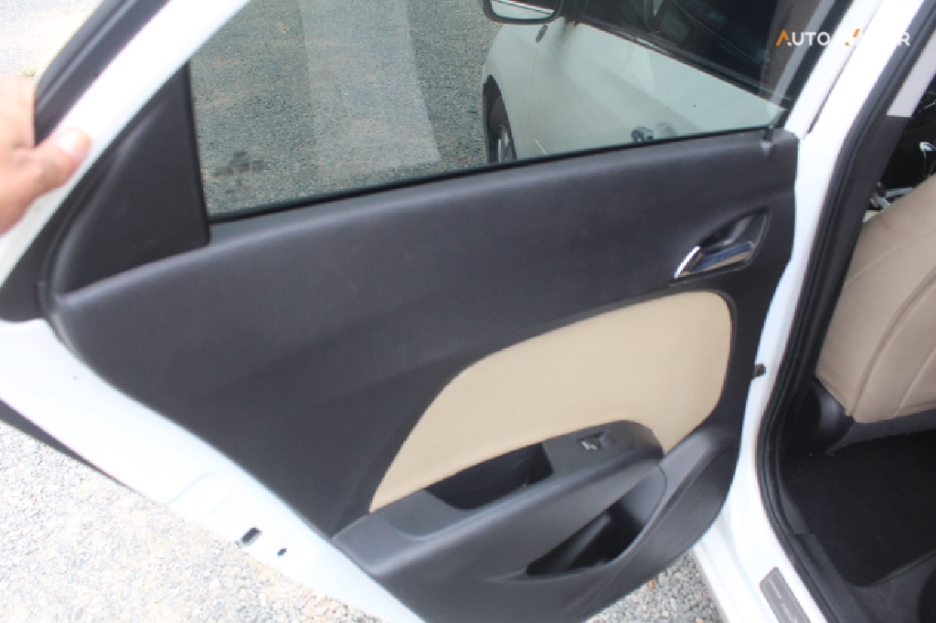 HYUNDAI HB20 1.6 PREMIUM 16V FLEX 4P AUTOMATICO