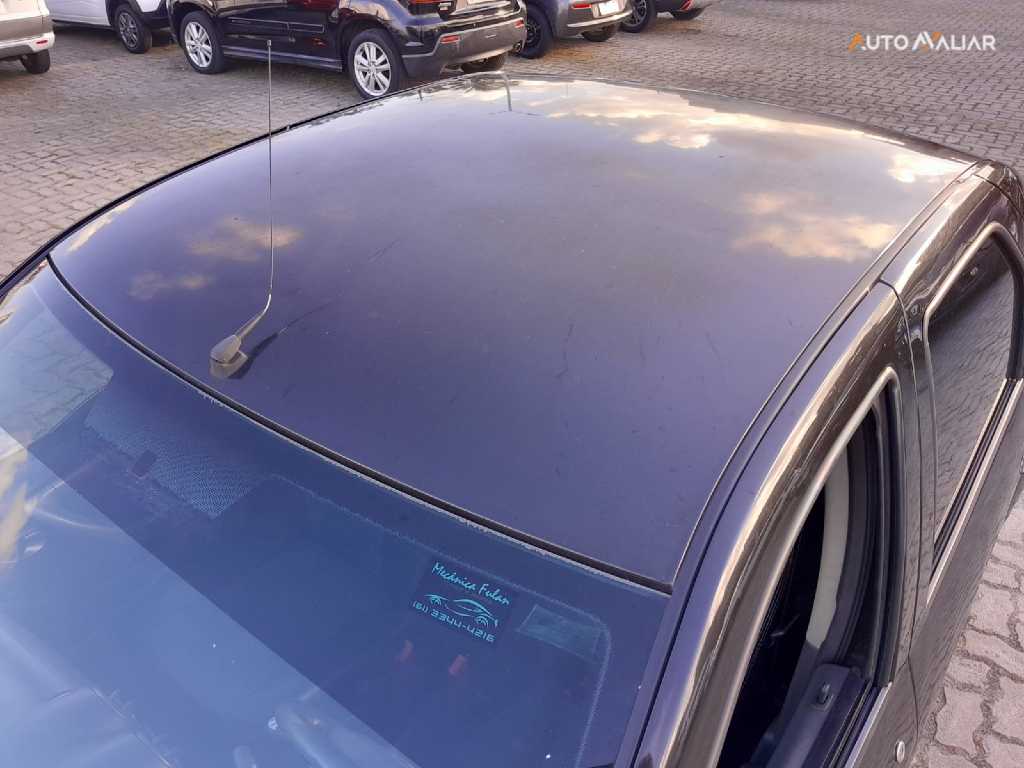 RENAULT LOGAN 1.6 EXPRESSION 8V FLEX 4P MANUAL