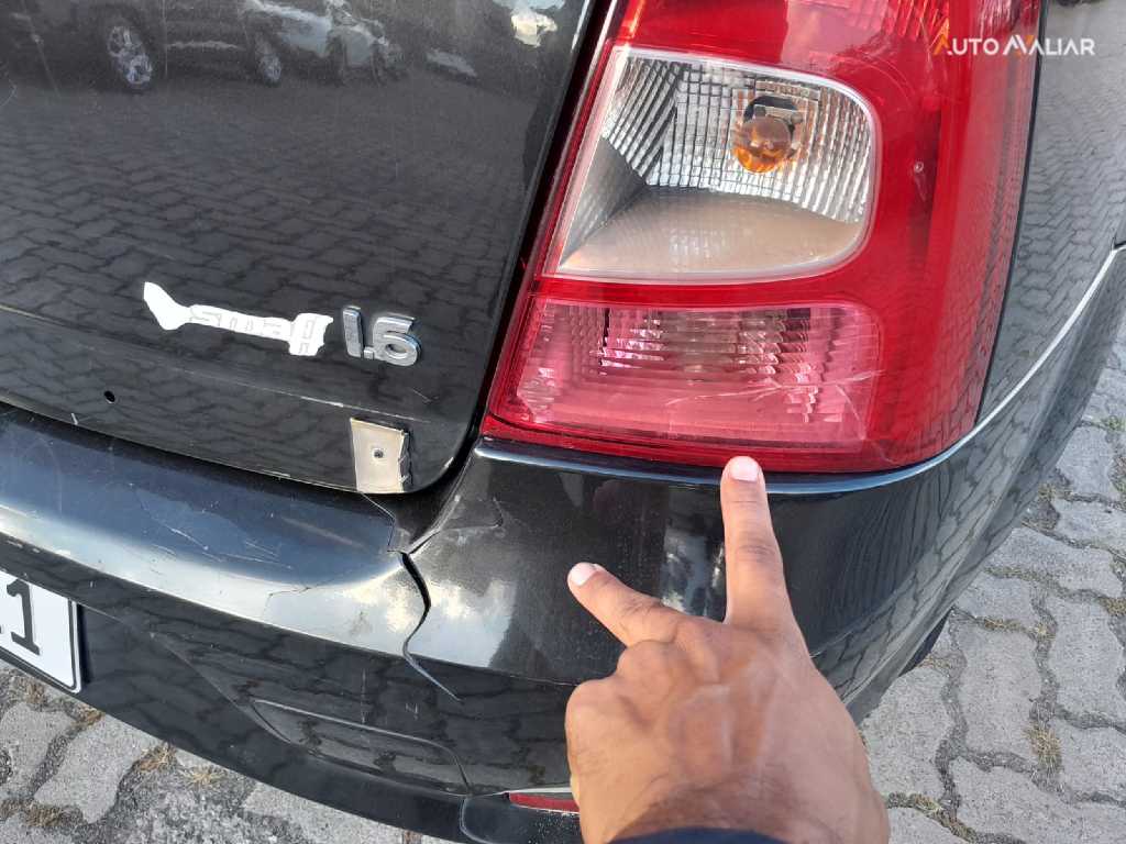 RENAULT LOGAN 1.6 EXPRESSION 8V FLEX 4P MANUAL