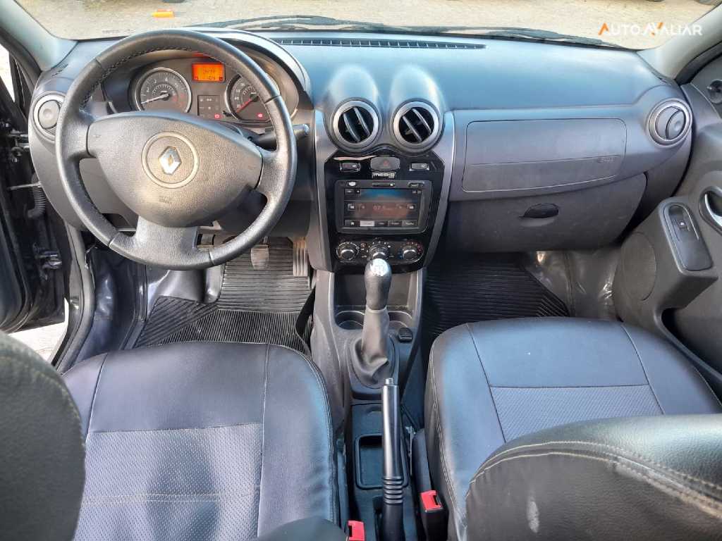 RENAULT LOGAN 1.6 EXPRESSION 8V FLEX 4P MANUAL