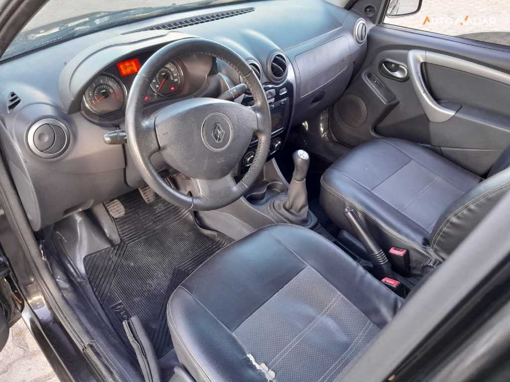 RENAULT LOGAN 1.6 EXPRESSION 8V FLEX 4P MANUAL