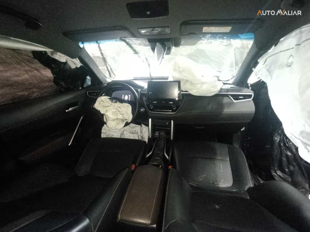 TOYOTA COROLLA CROSS 2.0 VVT-IE FLEX XRE DIRECT SHIFT