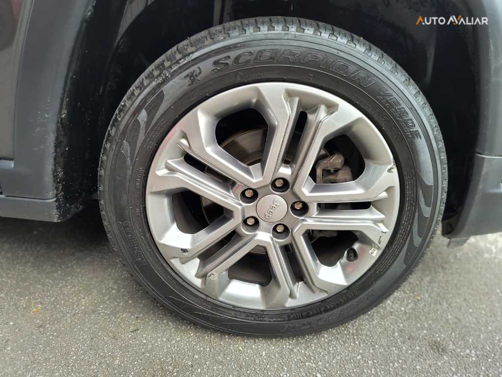 JEEP COMPASS 1.3 T270 TURBO FLEX LONGITUDE AT6